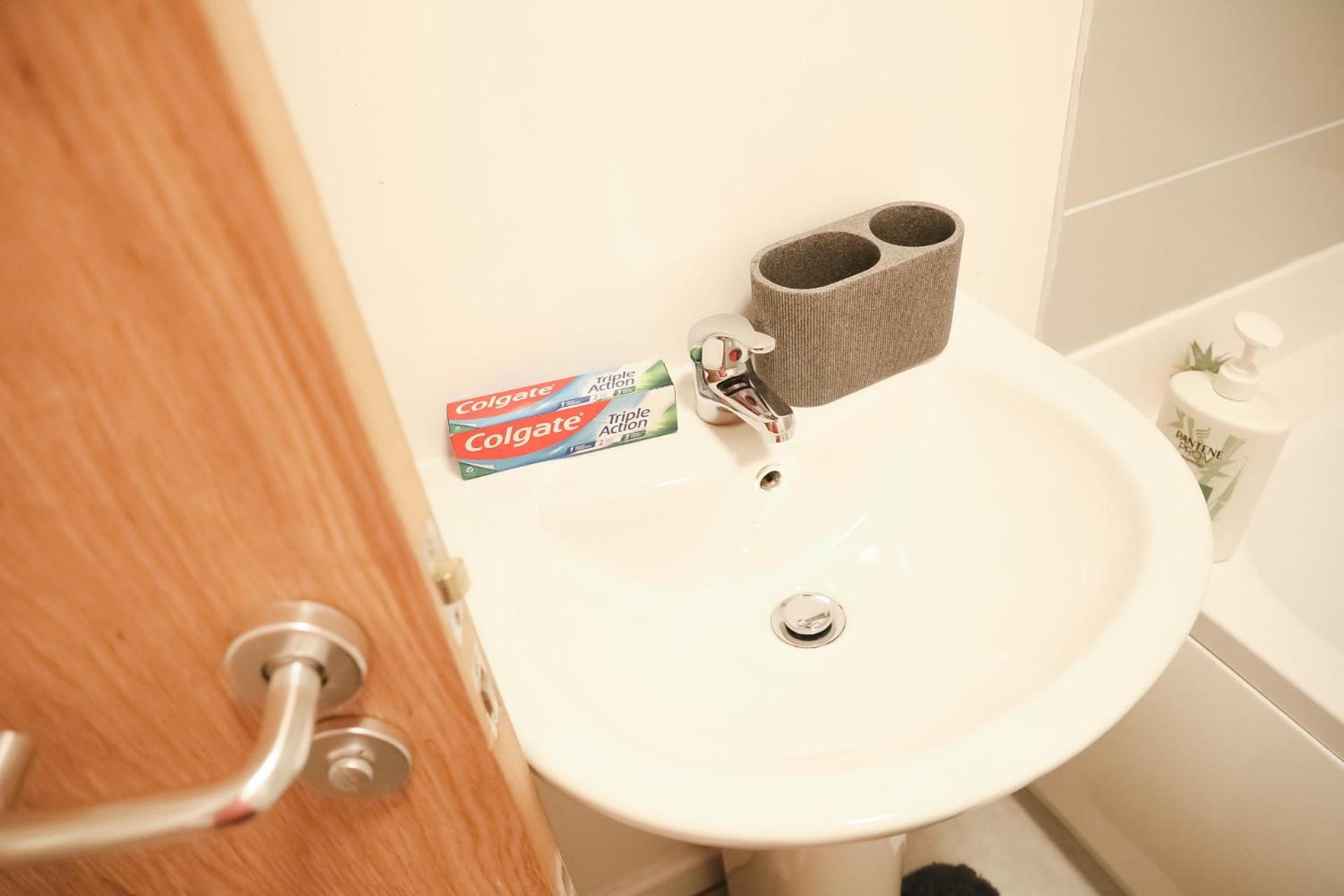1 Bedroom Apartment Bradford City Centre Foster Square Ngoại thất bức ảnh